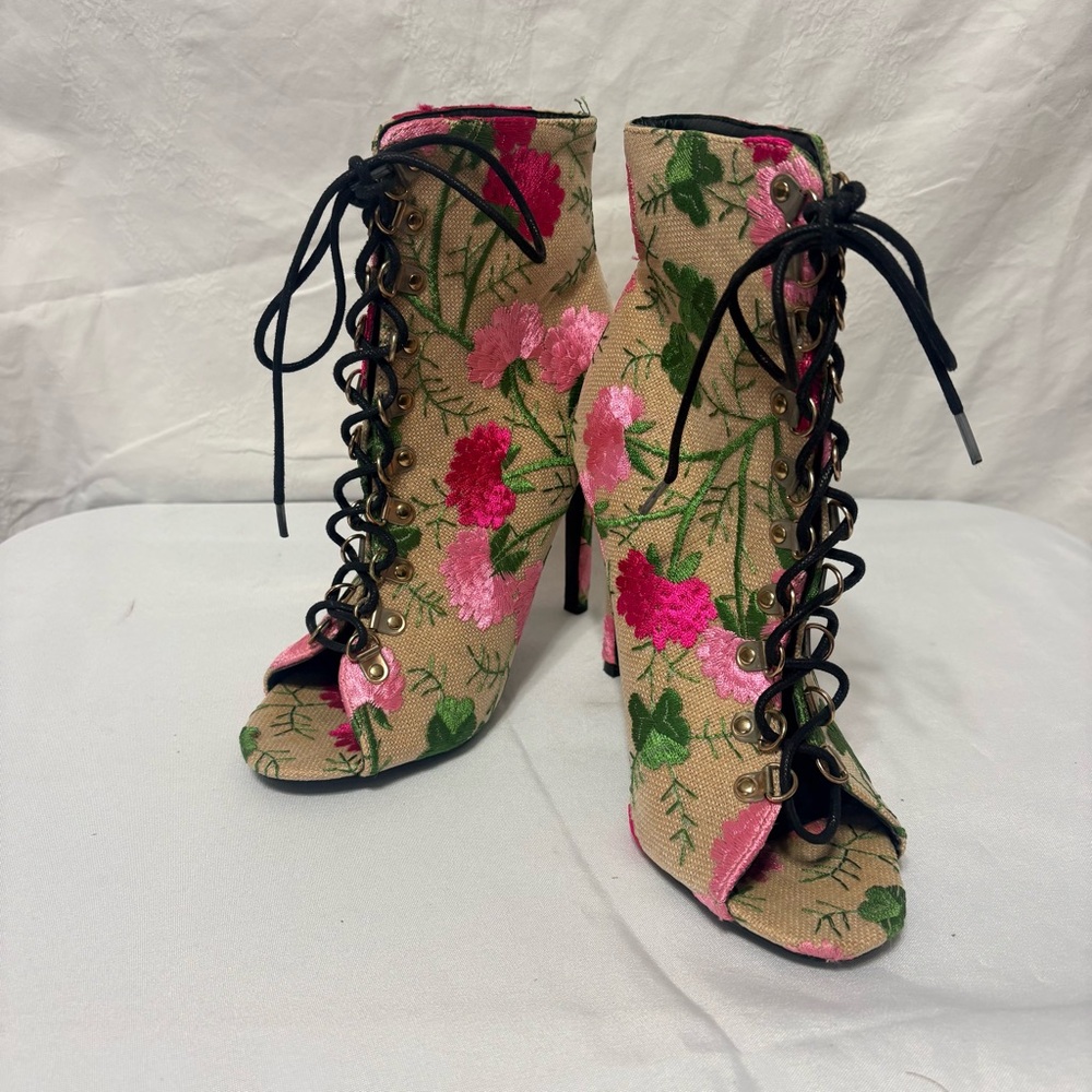 Floral Lace-Up Ankle Boots - Picture 2 of 13